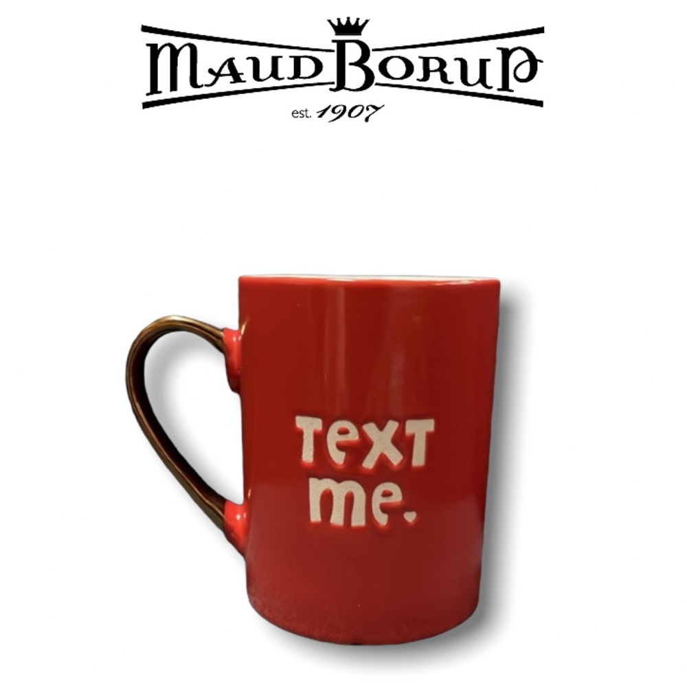 Maud Borup Text Me Mug